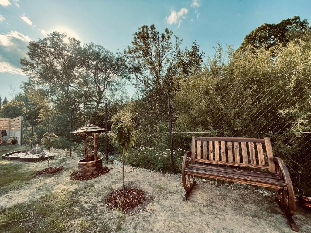 Κήπος έξω από το Apartmány U Rodinky