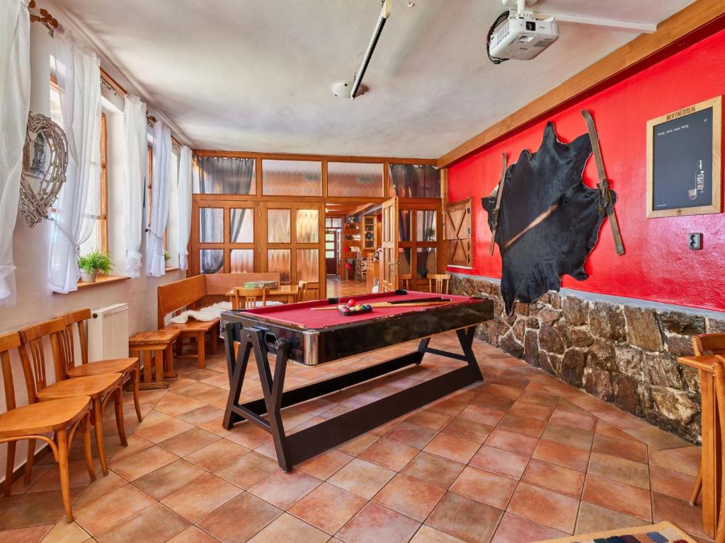 Posezení v ubytování Chalet Krakonoš by Interhome