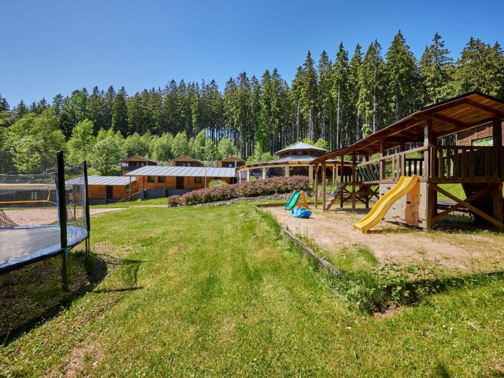 Zahrada ubytování Chalet Krakonoš by Interhome