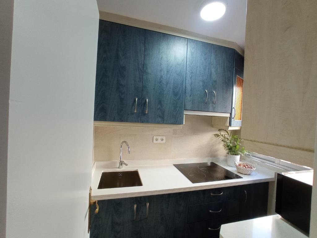 Kuchyňa alebo kuchynka v ubytovaní La Joya Apartment