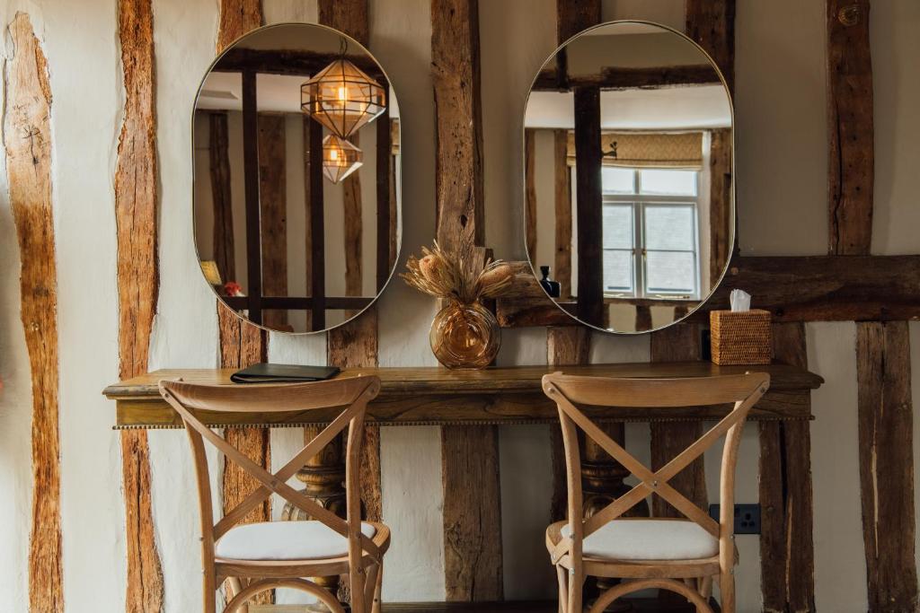The Farmhouse at Redcoats - Barns Luxury Double Room