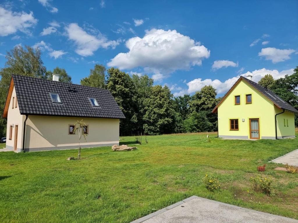 Budova, kde se prázdninový dům nachází