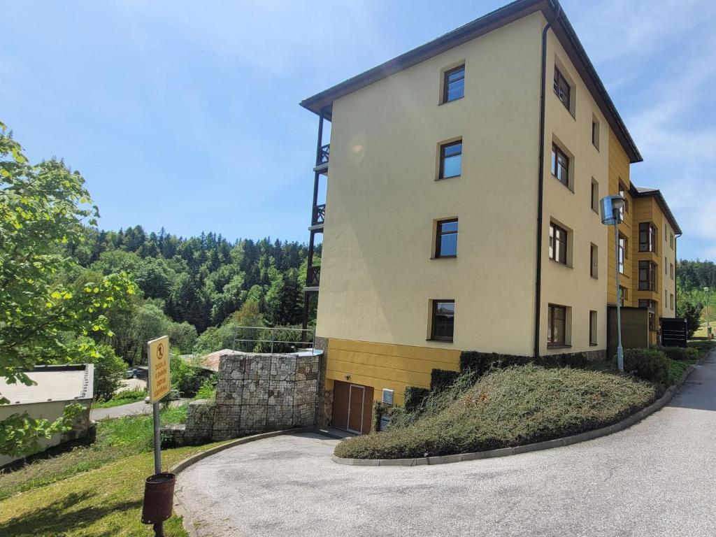 Budova, kde se apartmán nachází