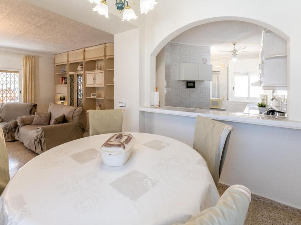 Posedenie v ubytovaní Holiday Home Roanne by Interhome