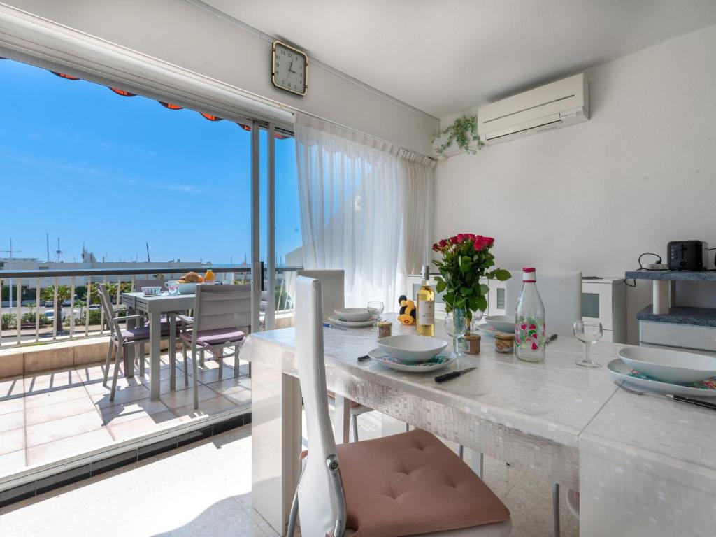 Apartment Le Beaupré by Interhome