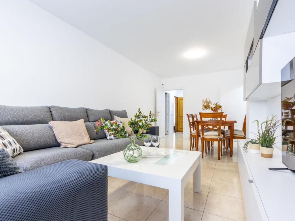 Posezení v ubytování Apartment Dumitru by Interhome