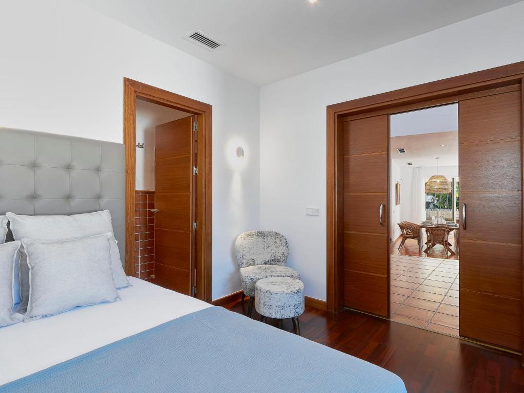 Posteľ alebo postele v izbe v ubytovaní Holiday Home Villa Marina by Interhome