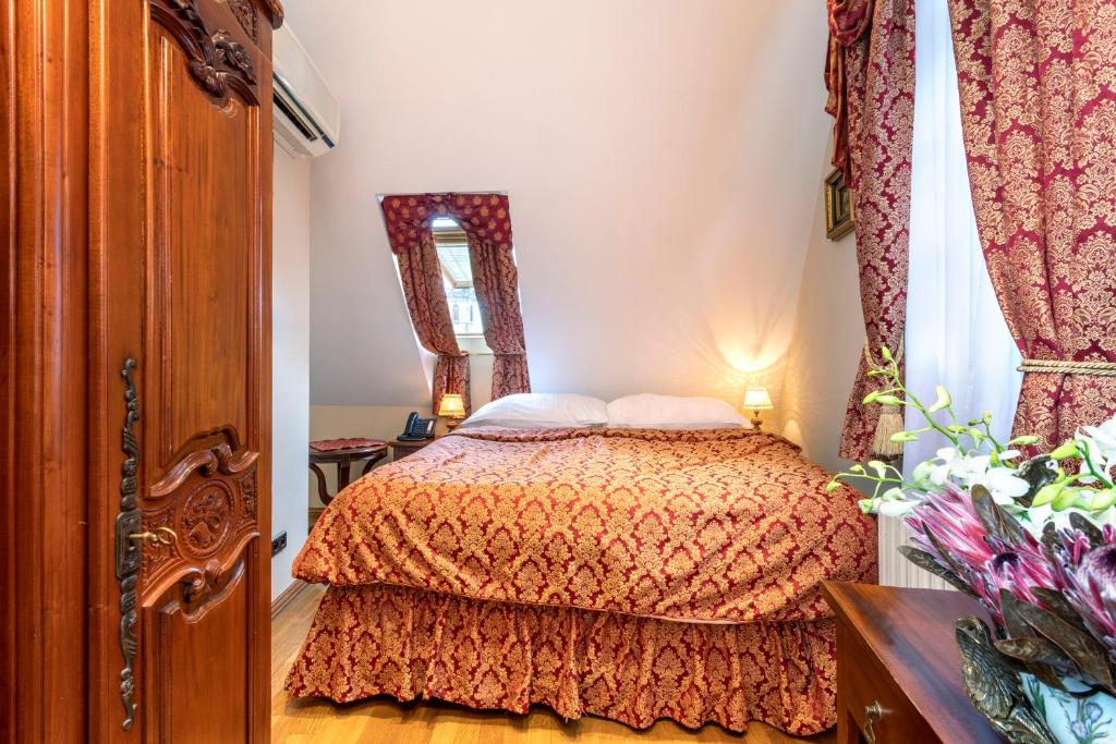 Hotel U Prince Prague by BHG - Resim 41