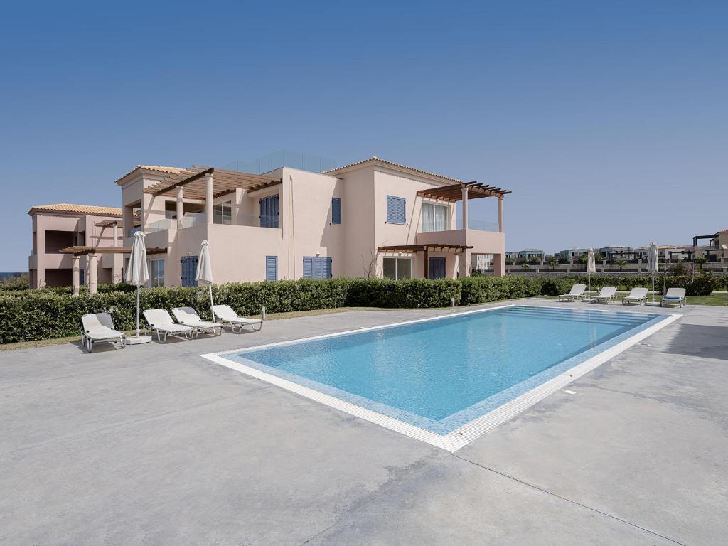 Resitour - Aphrodite Beachfront - Standard Double Room