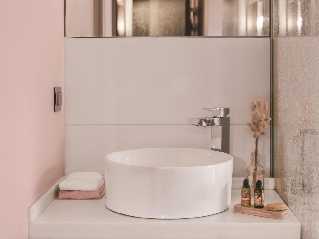 Legend Hôtel Paris - Resim 24