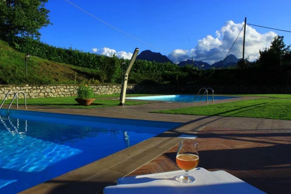 Bazén v ubytování Albergo Ristorante Belvedere nebo v jeho okolí