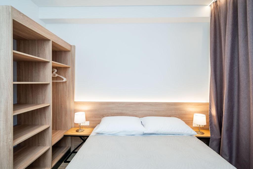 Bacan Serviced Apartments - 13