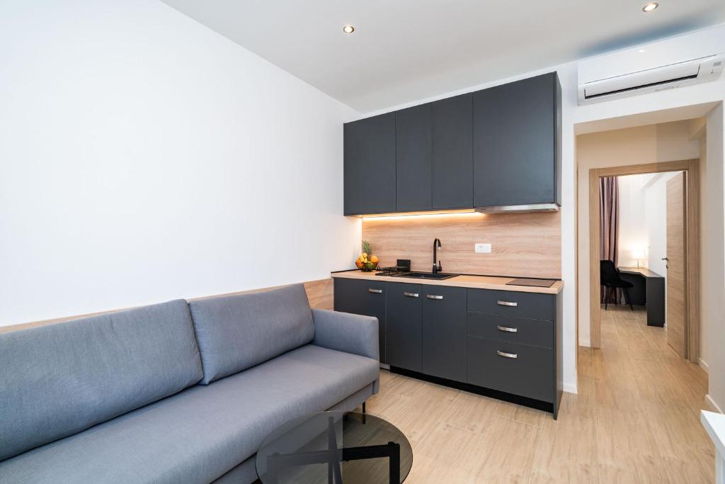 Bacan Serviced Apartments - 14