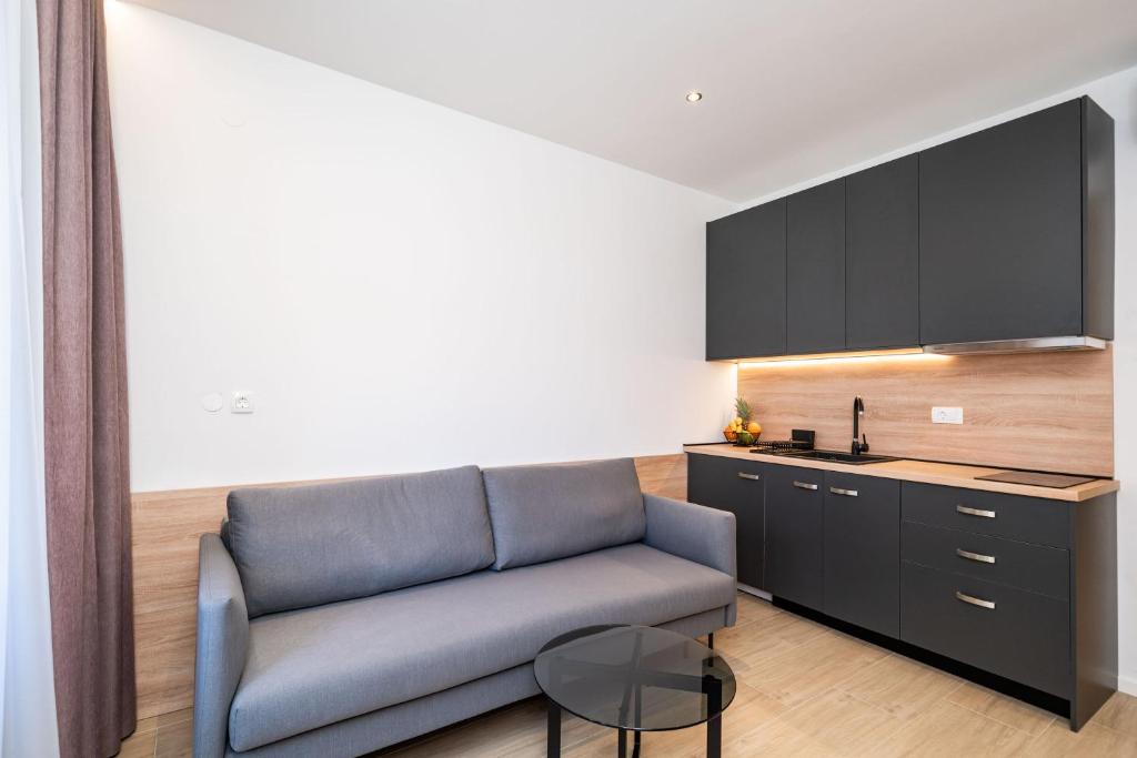 Bacan Serviced Apartments - 12