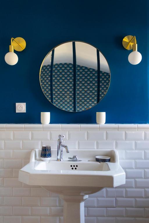 Maison et table d'hôtes Le Camélia Blanc - Chambre Reine