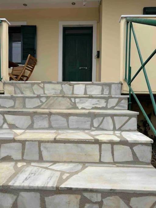 Fotografie z fotogalerie ubytování Κυδωνιά Μάνη v destinaci Vathi