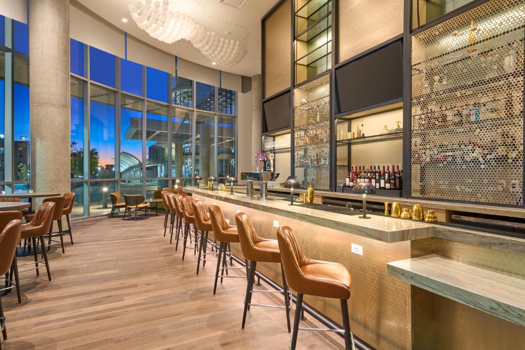 Lounge nebo bar v ubytování Hyatt Regency Salt Lake City
