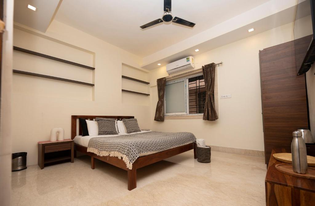 Lakeside Suites - 