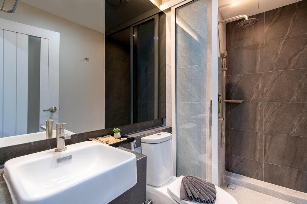 The Riski Hotel at Bangphlat Station SHA - Resim 7