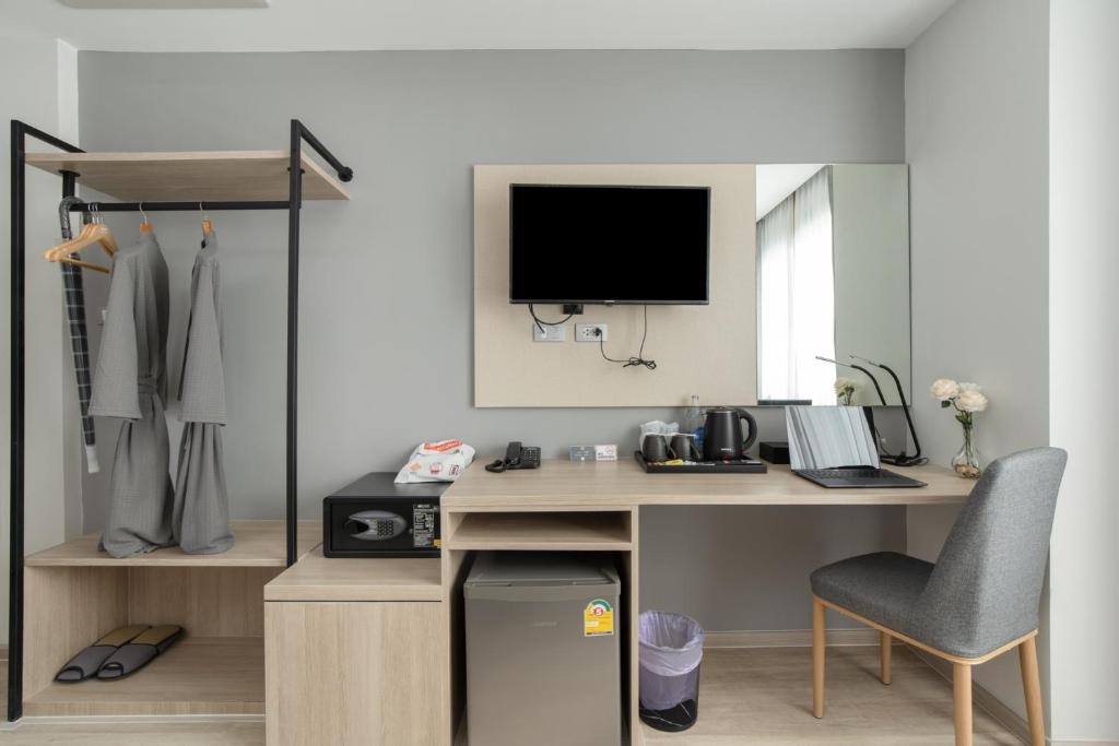 The Riski Hotel at Bangphlat Station SHA - Resim 9