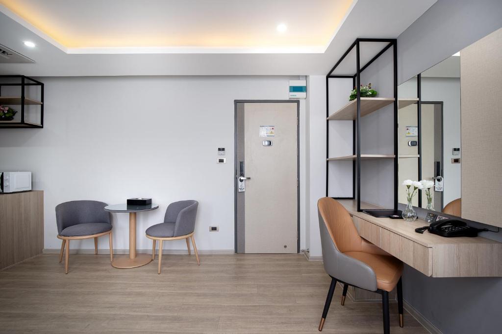 The Riski Hotel at Bangphlat Station SHA - Resim 22