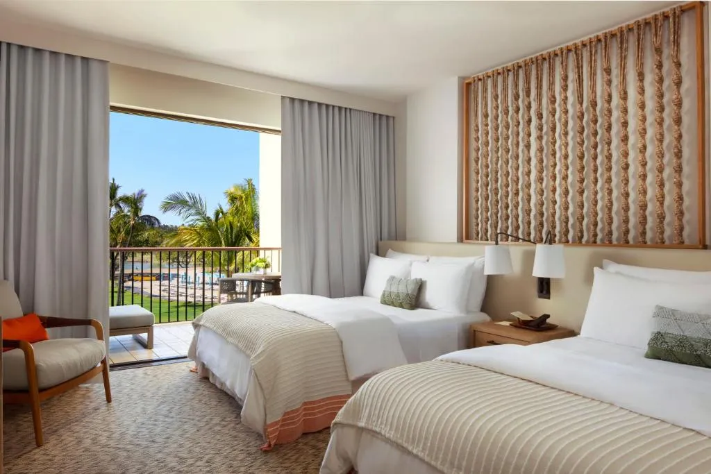 Partial Ocean View Two Queen Guestroom