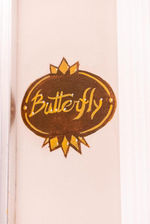 Certifikát, hodnocení, plakát nebo jiný dokument vystavený v ubytování Queen Cattleya Suite