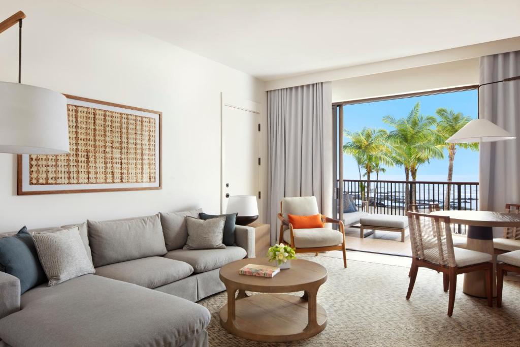Mauna Lani, Auberge Resorts Collection - Ocean View Premium Een ​​slaapkamer Suite Mobiliteit/gehoor Toegankelijk