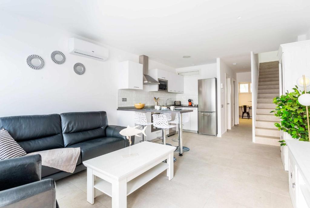 Monterey House Playa Blanca, Playa Blanca – Updated 2023 Prices