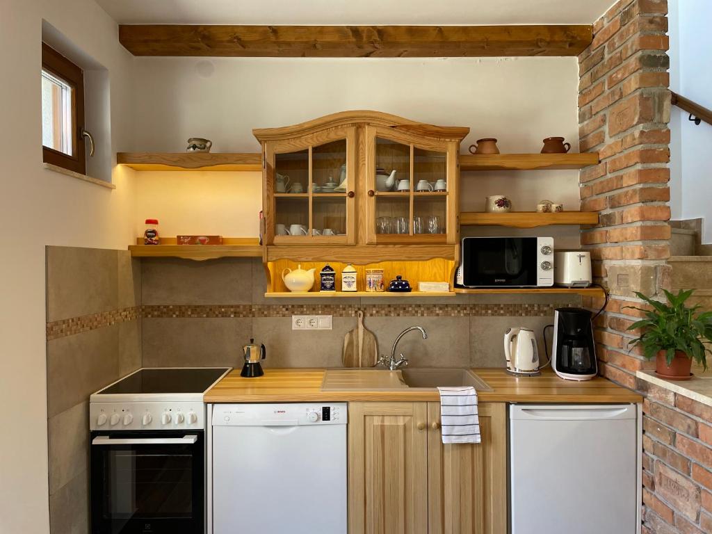 Cucina o angolo cottura di Kis-Duna Vendégház
