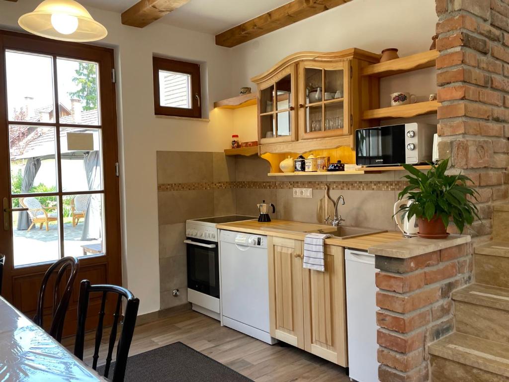 Cucina o angolo cottura di Kis-Duna Vendégház