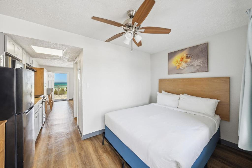 Sugar Sands Beachfront Hotel, a By The Sea Resort photo