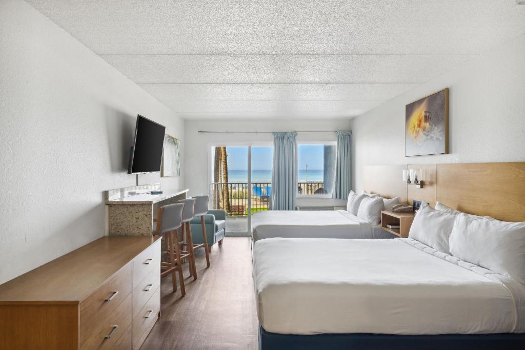 Sugar Sands Beachfront Hotel, a By The Sea Resort photo