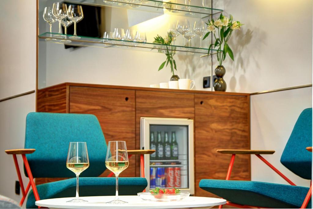 Horizon Luxury Suites & Design Rooms - 2