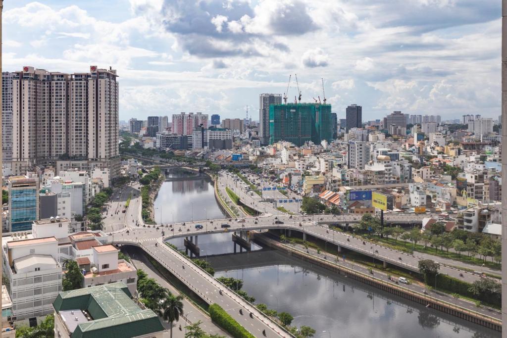 胡志明市的景觀或從公寓式飯店拍的城市景觀