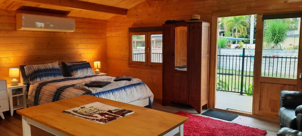 Postel nebo postele na pokoji v ubytování Churchill Cabin