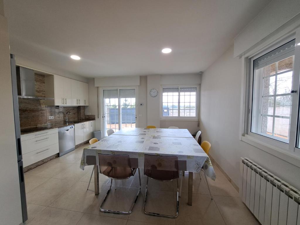 Fotografia z galérie ubytovania Samil, Vigo, chalet con finca v destinácii Vigo