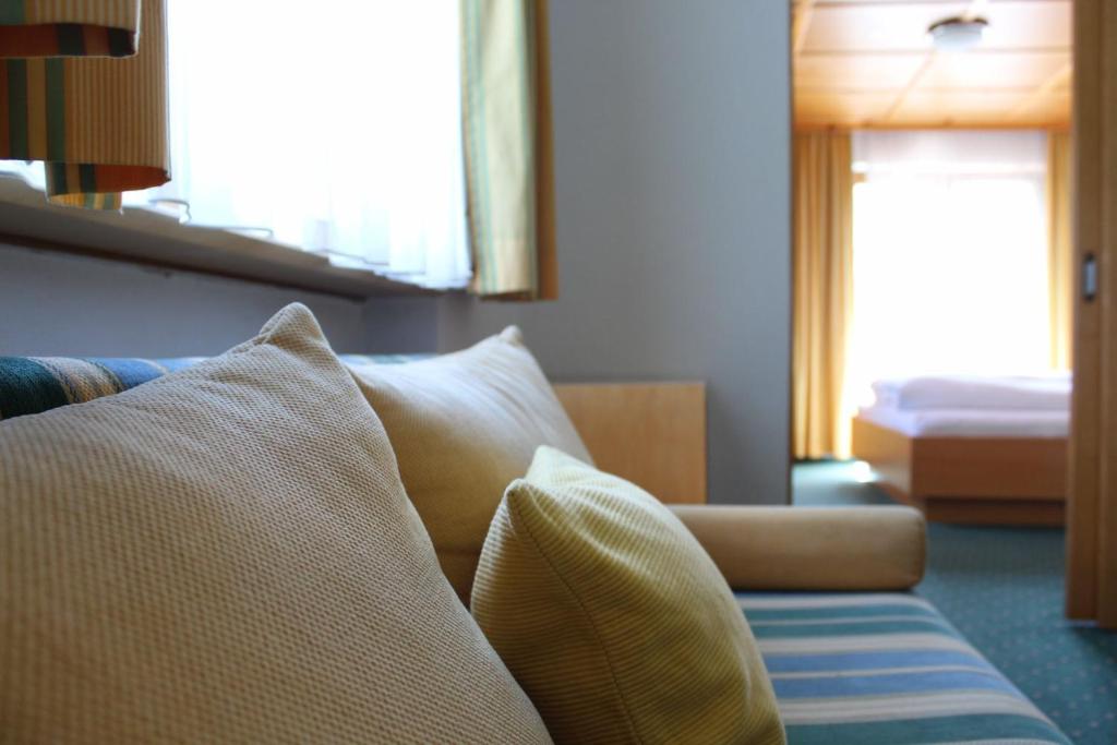 Posezení v ubytování Wanderhotel Garni Cresta