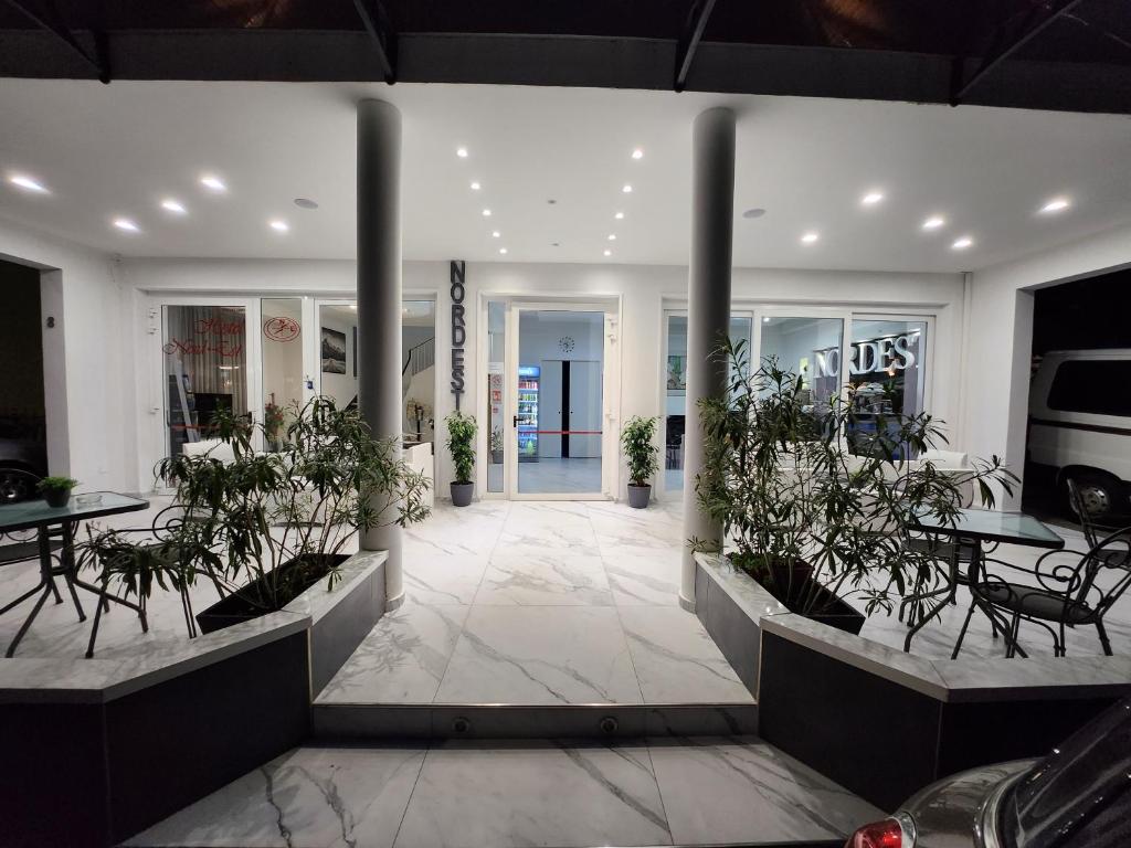Posedenie v ubytovaní Hotel Nord Est