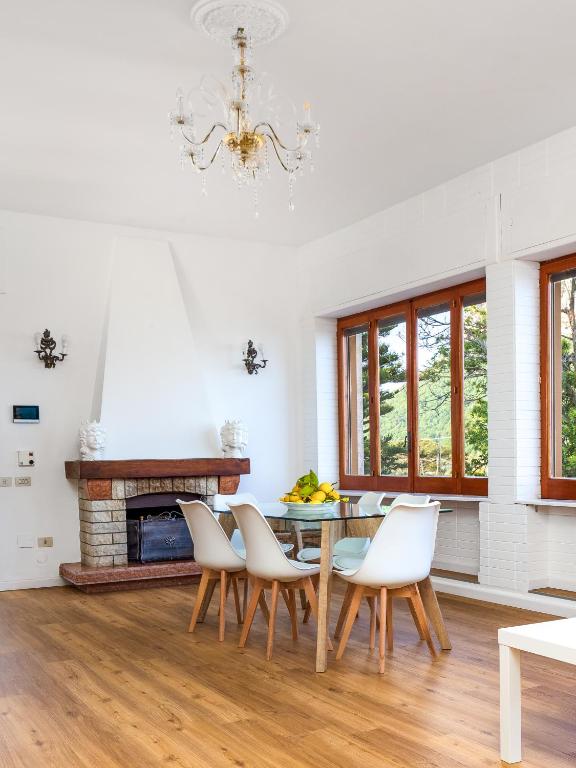 Zdjęcie z galerii obiektu Villa Cristina - De Vivo Realty Piano di Sorrento w mieście Piano di Sorrento