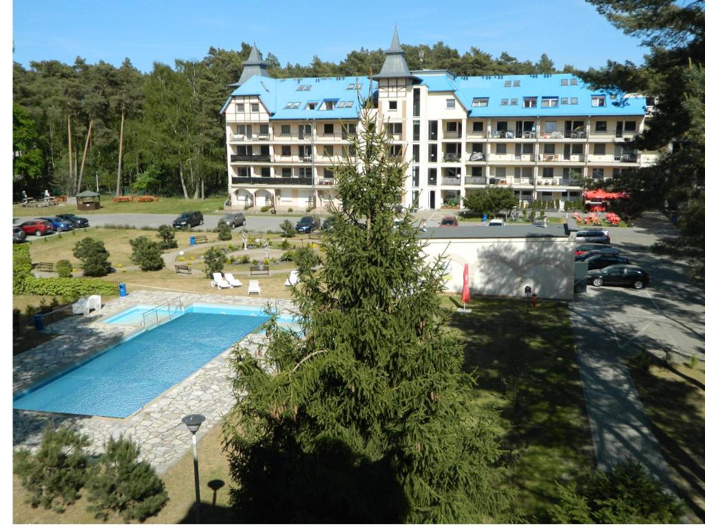 Utsikt mot bassenget på Blue Mare - Duży balkon eller i nærheten