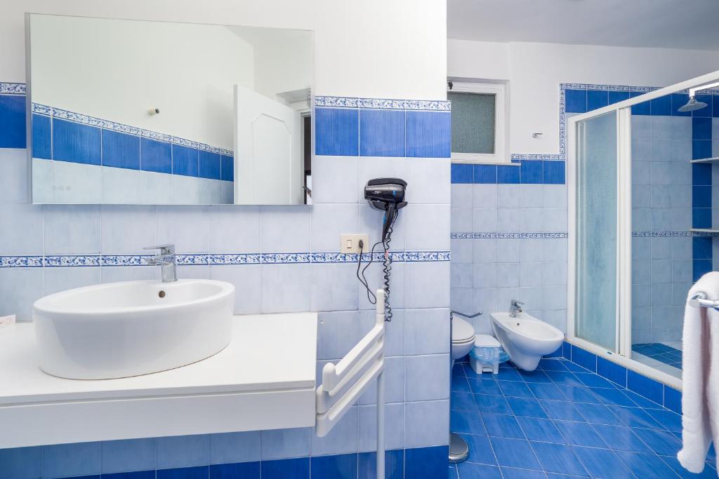 Łazienka w obiekcie Villa Cristina - De Vivo Realty Piano di Sorrento