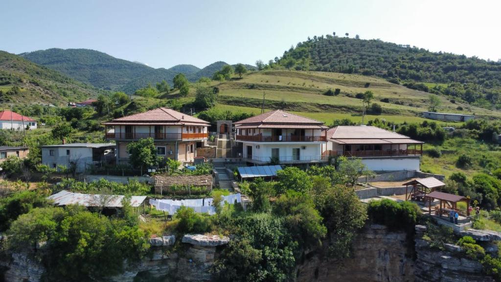 Guest House Bracaj - Imazhi 6