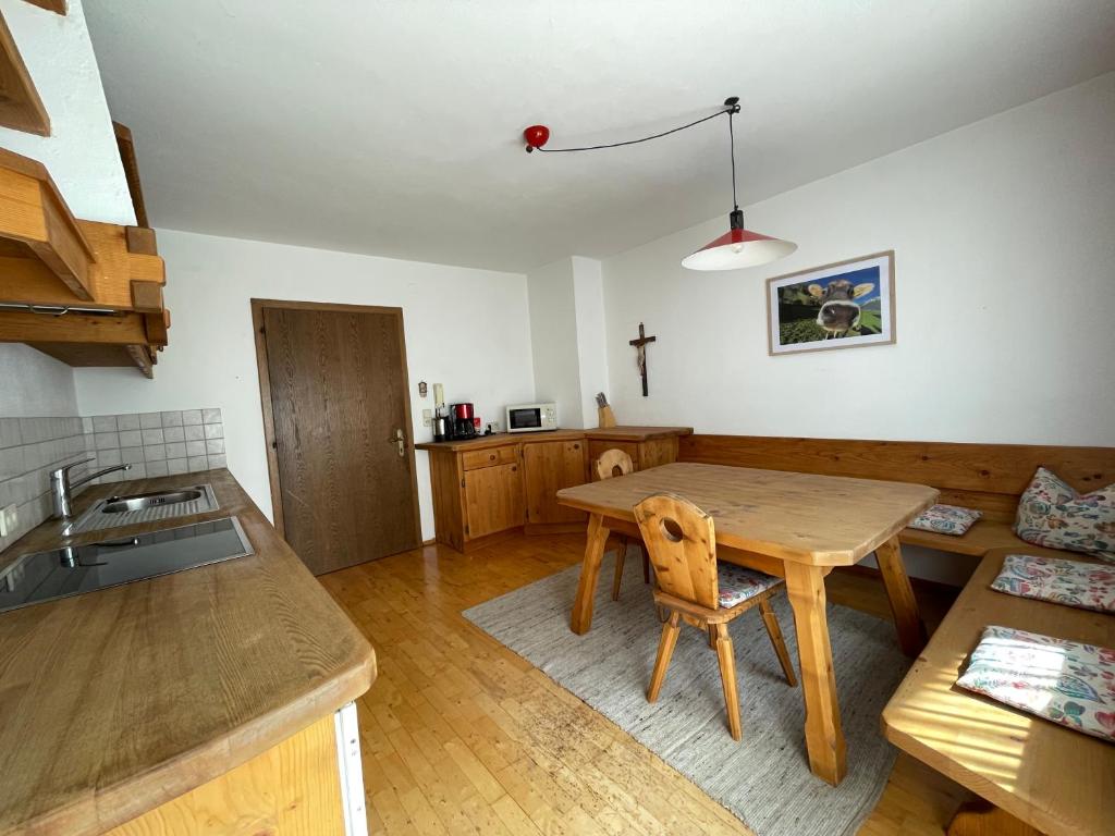 Kuchyňa alebo kuchynka v ubytovaní Ferienwohnung Zita Weber