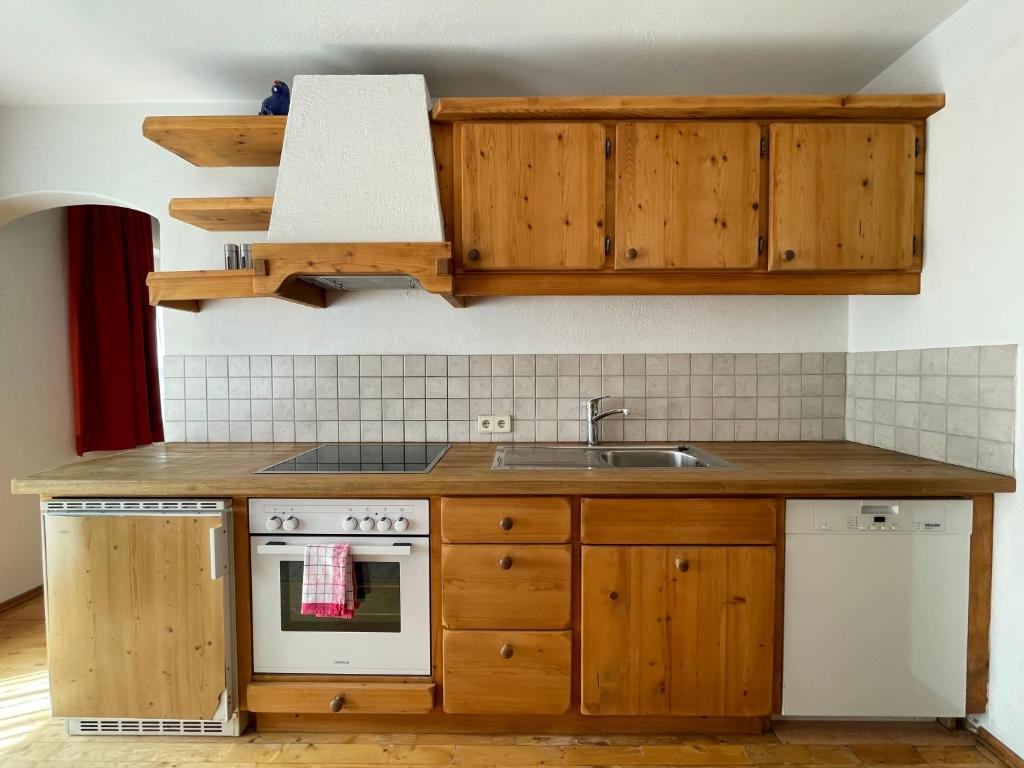 Kuchyňa alebo kuchynka v ubytovaní Ferienwohnung Zita Weber