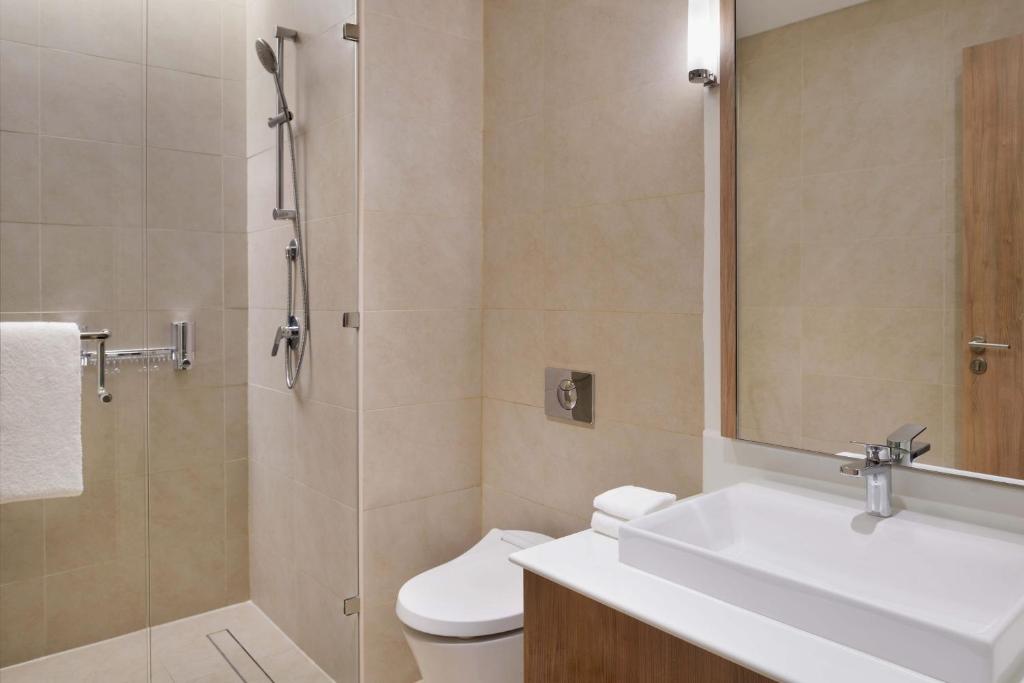 Ένα μπάνιο στο Element by Westin City Center Doha