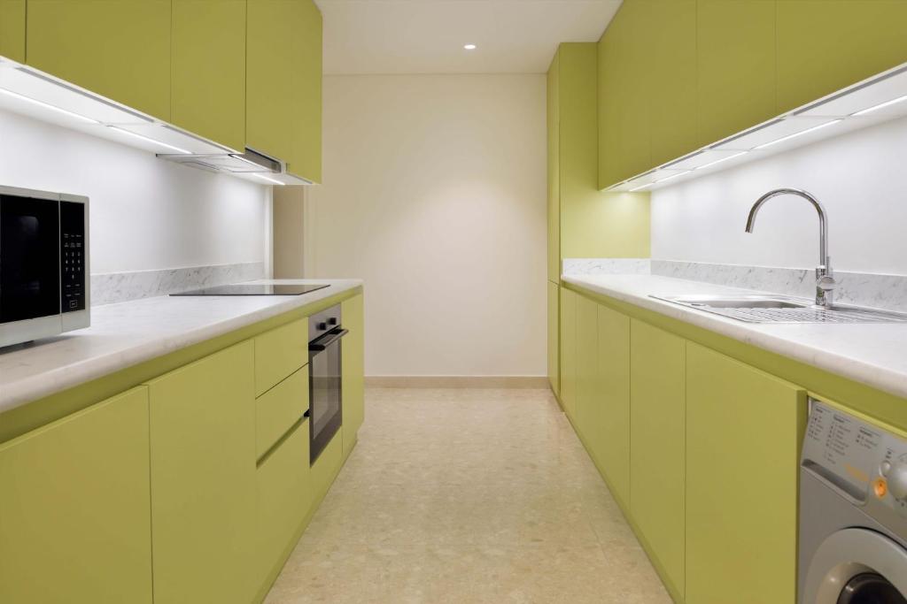 Η κουζίνα ή μικρή κουζίνα στο Element by Westin City Center Doha