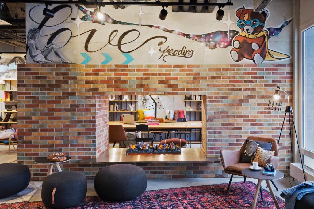 MOXY Berlin Humboldthain Park - Resim 21