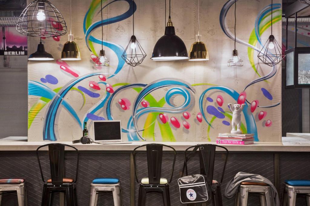 MOXY Berlin Humboldthain Park - Resim 25