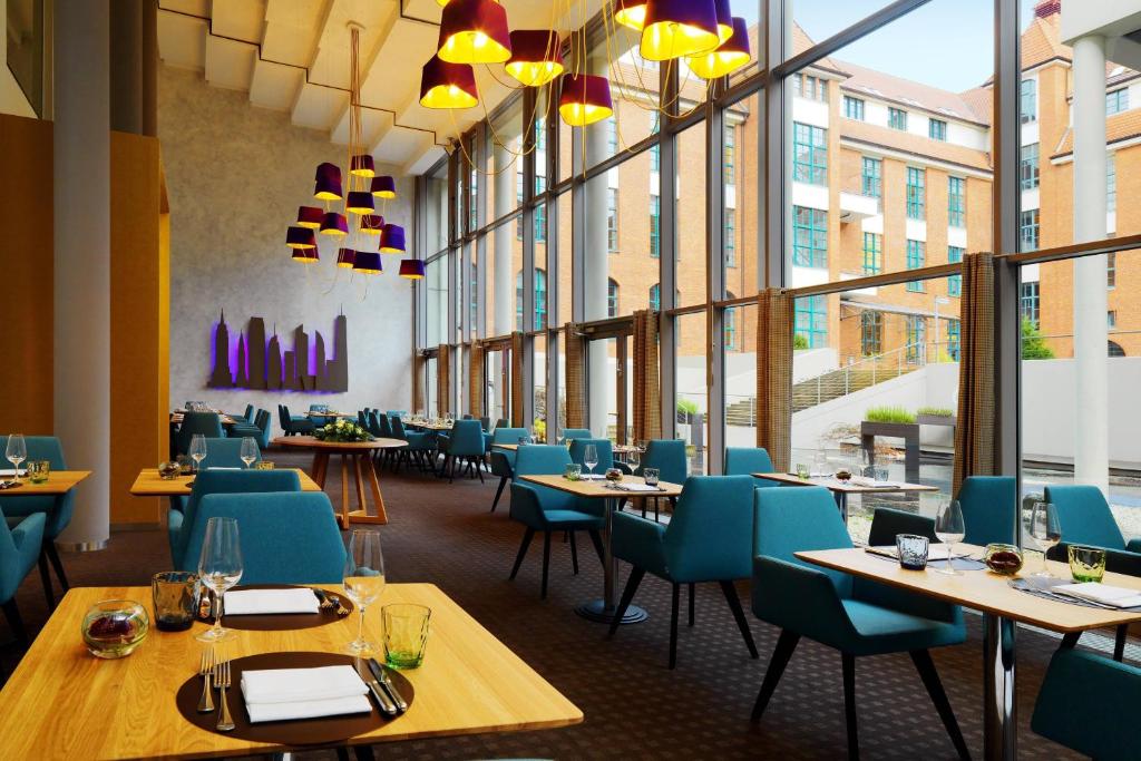 Sheraton Hannover Pelikan Hotel - Resim 35